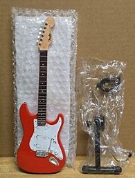 GUITAR MINI STRAT RED